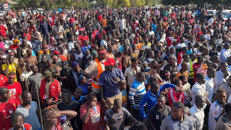 Kyagulanyi Launches Presidential Campaign in Jinja, Unveils NUP Manifesto